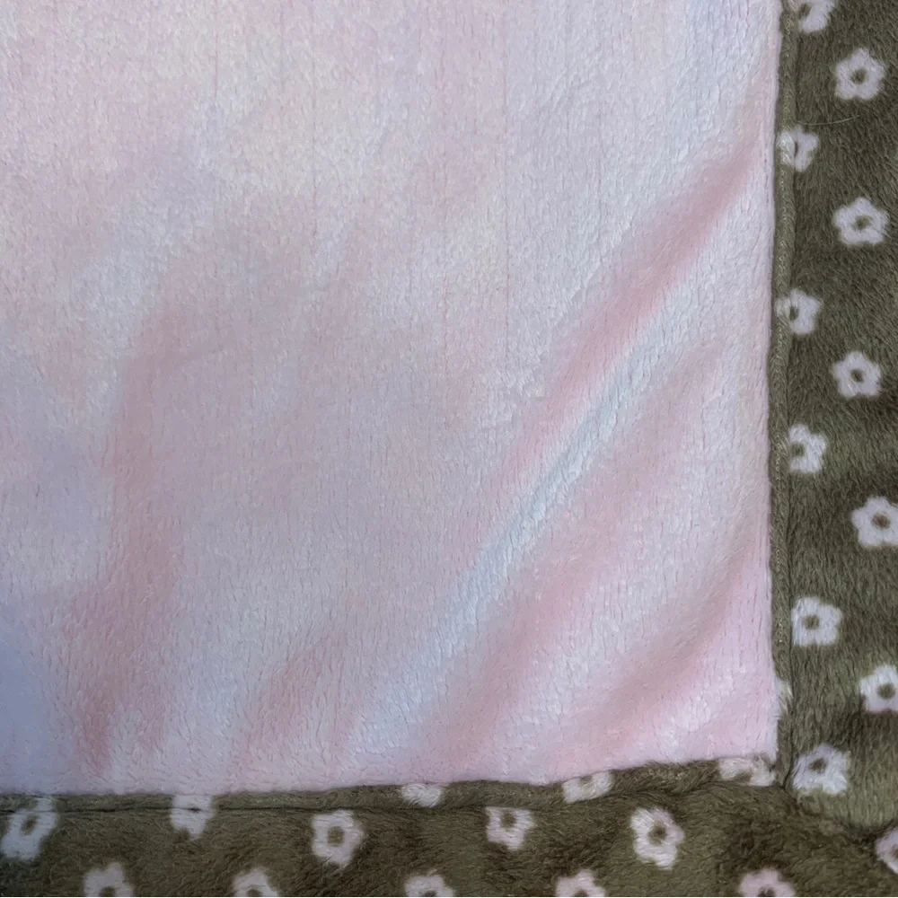 Just Born Pink Plush Baby Blanket Olive Green Floral Daisy Trim‎ Fleece 1614